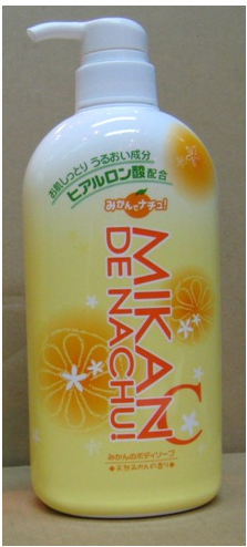 CCT株式會社．蜜柑精華沐浴乳